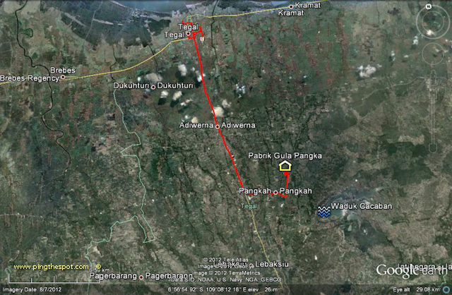 Dari Tegal mengambil rute ke Jogyakarta dan berbelok ke kiri sebelum memasuki Kecamatan Slawi menuju Pangkah. Ikuti rambu-rambu.